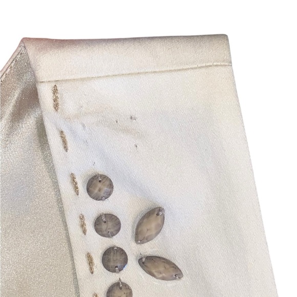 Hale Bob Embroidered lace & beaded detail Cream Sleeveless Dress - Picture 3 of 8